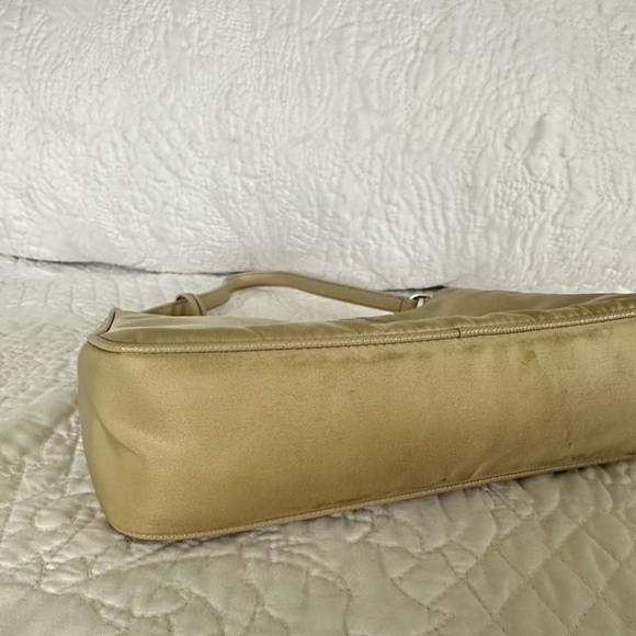 Prada re-edition 2005 nylon bag - Picture 8 of 8